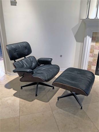 Iconic Eames Lounge Chair & Ottoman