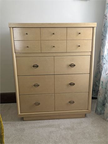 Mid Century Broyhill Chest of Drawers