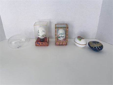 ​​​​​​​Royal Doulton, Parise Vetro Blown Glass & Handpainted Egg Collection