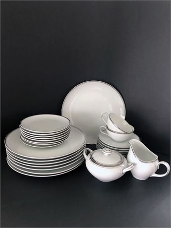 Lynnbrooke Fine China Collection